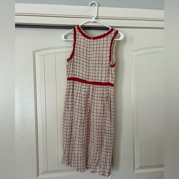 Embroidered dress - Picture 2 of 5